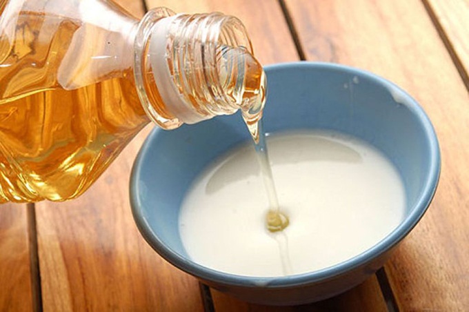 Bôi 1 chục hũ kem trộn cũng không bằng nhỏ vài giọt này vào sữa tắm, da đen xì bẩm sinh cũng bật tone trắng mịn như bông bưởi