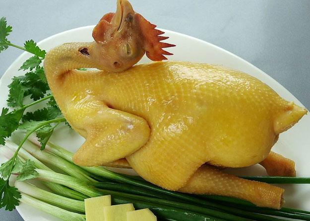 Cách luộc gà cúng giao thừa cho vàng bóng chỉ trong 30 phút