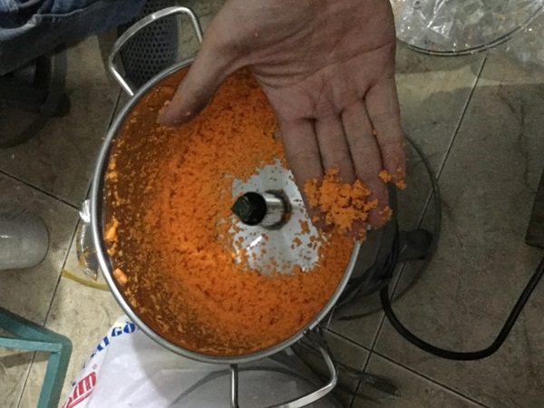 Đây là toàn bộ công thức làm nghệ ngâm rượu nếp – bí quyết gia truyền giúp da dẻ vẫn trắng hồng căng mịn