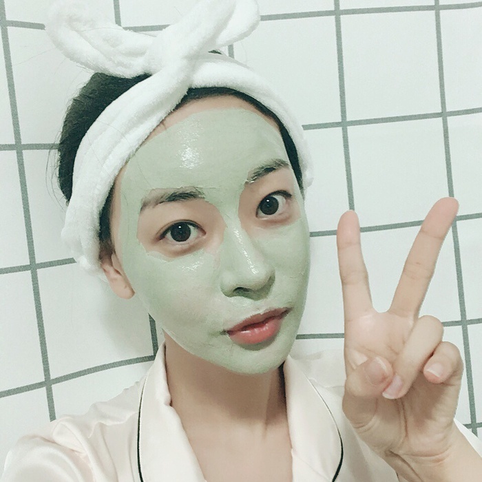 Đây là bí kíp giúp girl xinh trị mụn ẩn, sưng mủ, đầu đen trong 1 nốt nhạc