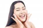 “Skin gritting” – phương pháp làm sạch bã nhờn và mụn đầu đen