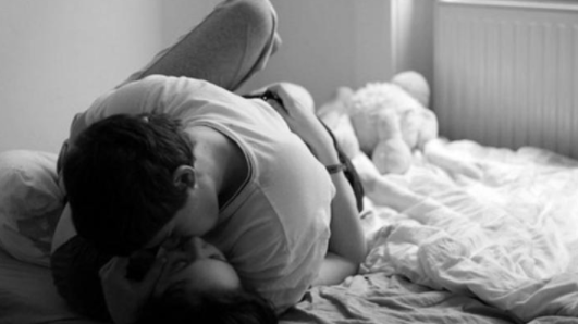 Xin anh... em chỉ cần một đứa con thôi...