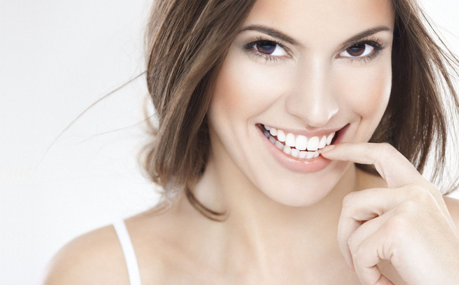 Áp dụng ngay 3 cách làm trắng răng an toàn, hiệu quả, cho hàm răng trắng sáng, đều và đẹp hơn