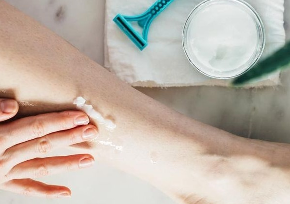 LÀM ĐẸP ĐÓN TẾT: DÙNG MẬT ONG “DIỆT” LÔNG CHÂN, PHƯƠNG PHÁP LÀM ĐẸP CỔ ĐẠI