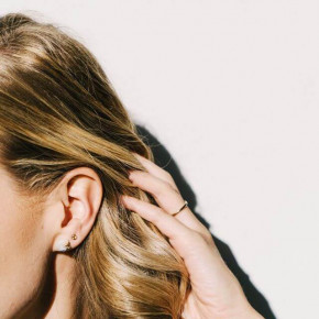 4 LỢI ÍCH CỦA XỊT DƯỠNG TÓC KHÔNG PHẢI AI CŨNG BIẾT