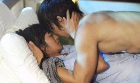 Chồng ngất ngây khi nghe cô giúp việc thủ thỉ: ‘Đêm nay vắng chị thì có em lên giường với anh đây’