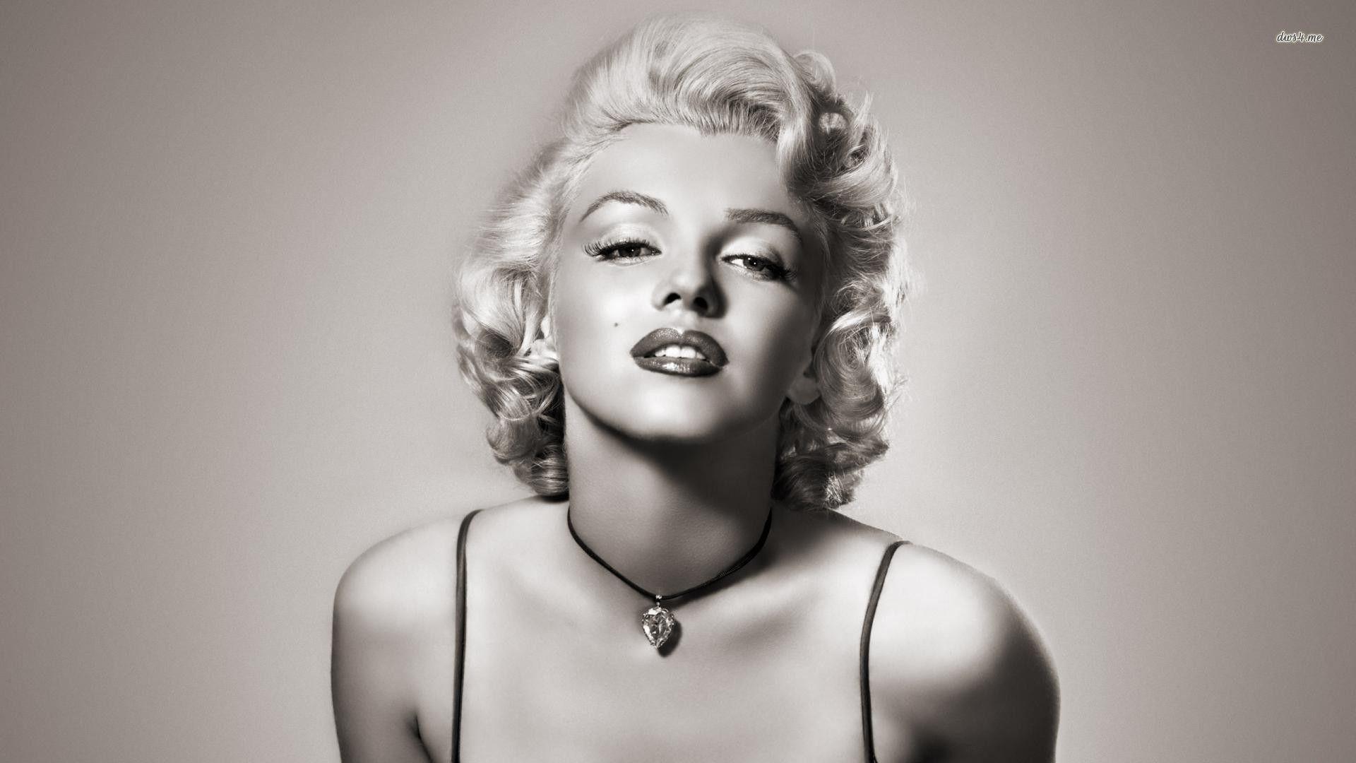 Bí quyết làm đẹp của giai nhân huyền thoại Marilyn Monroe