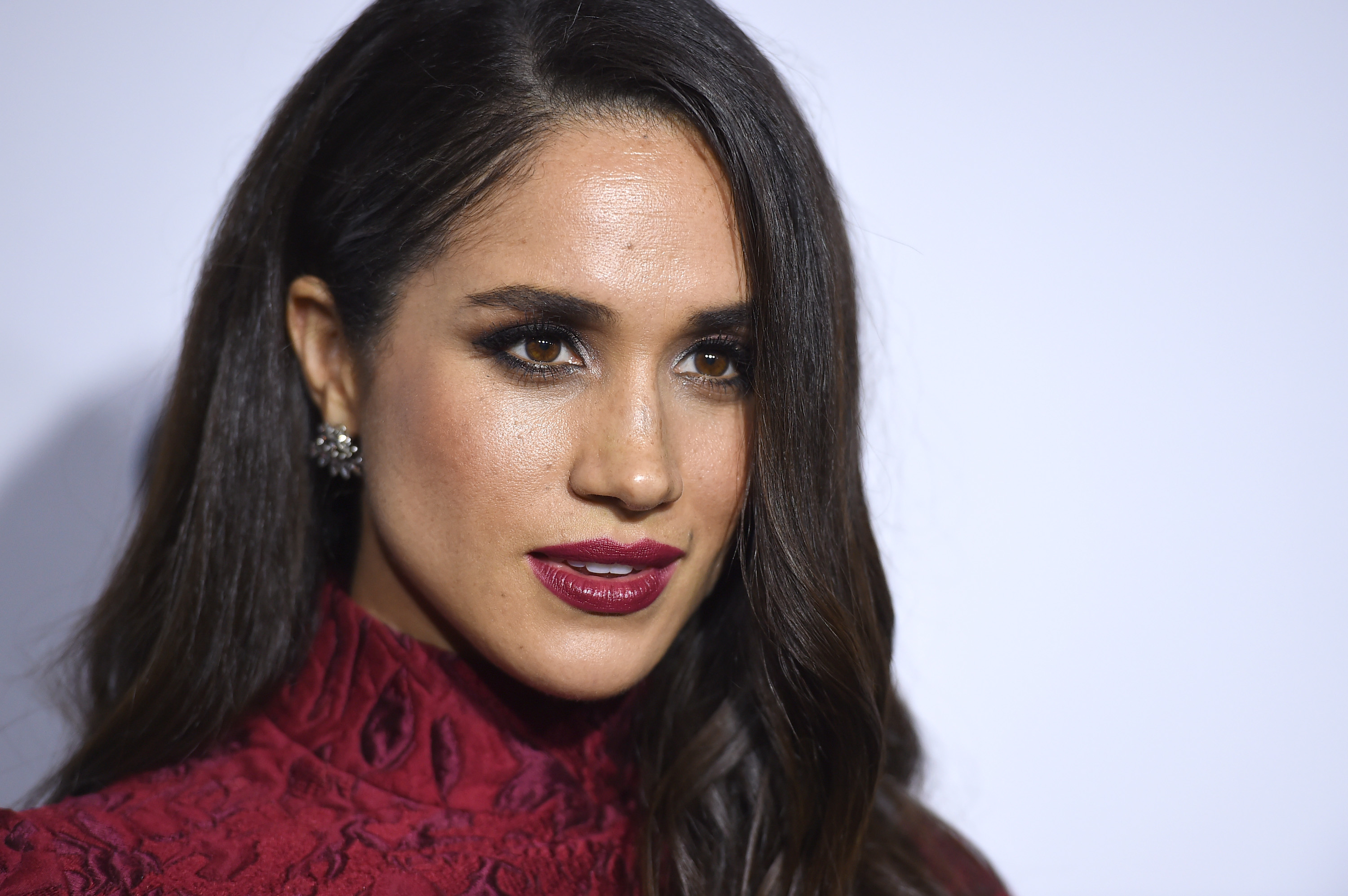Những kiểu tóc đẹp nổi tiếng của nàng thơ Meghan Markle