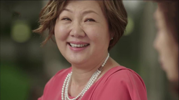 Thấy bồ của con trai đến nhà, mẹ chồng nguýt: ‘Có ô sin mới hả con, từ nay mẹ con mình tha hồ làm đẹp rồi’