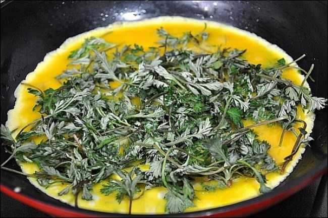 Cách dùng ngải cứu để giữ ẩm, tắm trắng, trị mụn, xóa nếp nhăn, giảm mỡ bụng - ko biết thì phí một đời