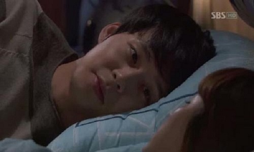 Câu chuyện về gia đình đãm nước mắt ai cũng nên đọc 1 lần “Chồng ơi cuối tuần này về nhà 1 hôm nhé, cứ về em sẽ trả lương cho a”