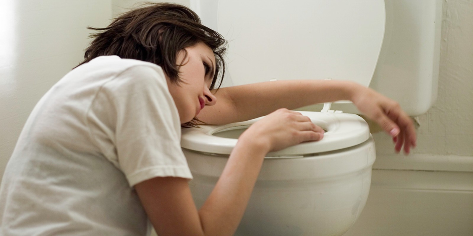 Dấu hiệu cảnh báo ung thư dạ dày nhiều người lầm tưởng bỏ qua vì nghĩ là triệu chứng thông thường