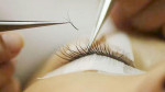 Ham nối mi giả để làm đẹp, hàng loạt phụ nữ phải nhập viện vì bọ ve "làm tổ"