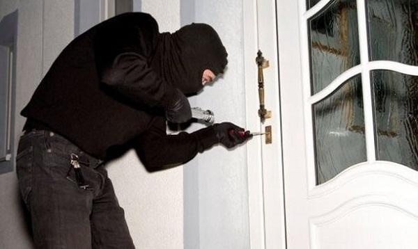 7 mẹo chống trộm không thể bỏ qua khi cả nhà đi nghỉ lễ lâu ngày