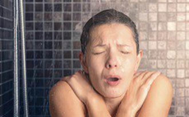 Tắm gội ngày hè nóng bức nhất định phải chú ý những điều cấm kỵ này