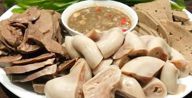 Tuyệt chiêu luộc lòng lợn và dạ dày trắng, ngon, giòn sần sật