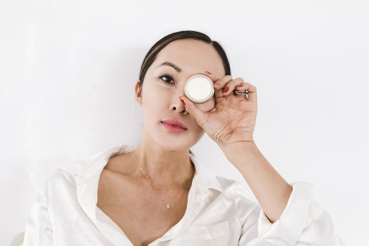 2 nguyên nhân gây nhăn vùng mắt mà bạn cần phải biết