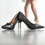 Lựa giày cao gót theo cách chuyên gia