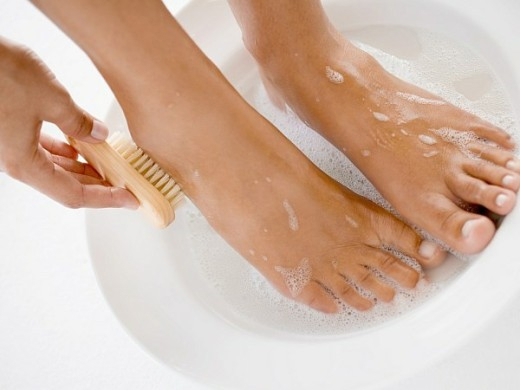 CHĂM SÓC ĐÔI BÀN CHÂN TẠI NHÀ NHƯ SPA