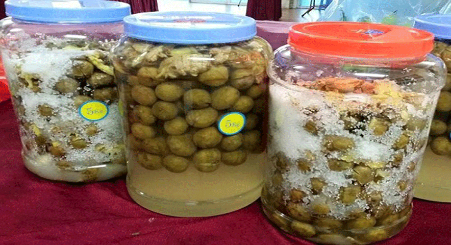 Cách Ngâm Sấu Ngon Và Giòn, Không Bị Đóng Váng