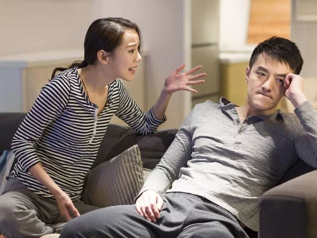 Chồng mua nhà bằng tiền vợ nhưng để mẹ đẻ đứng tên, cô quát: Lừa làm sao được tôi