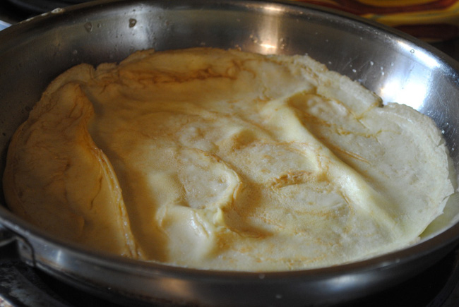 Biến chảo thường thành chảo chống dính chỉ sau 1 phút với bí quyết đơn giản sau