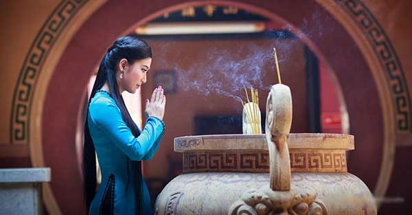 Thà chọn cách BUÔNG BỎ còn hơn cố giữ lại bên mình một trái tim đã ĐỔI THAY, đừng CỐ CHẤP