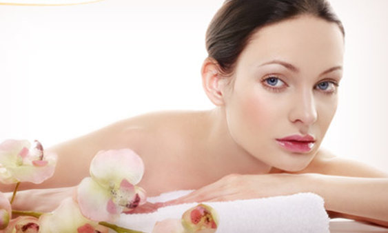 Mặt Nạ Dưỡng Trắng Da Từ Nguyên Liệu Thiên Nhiên