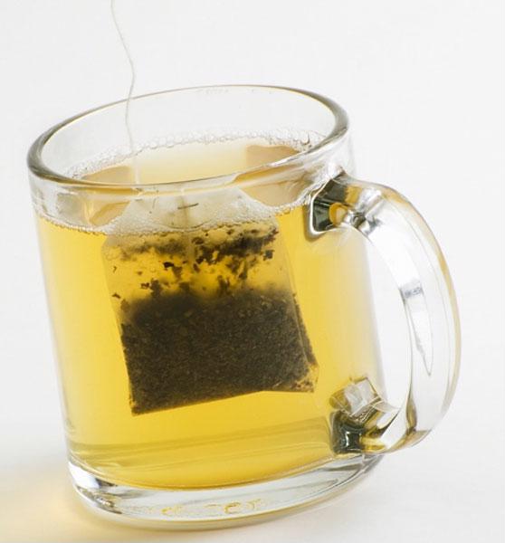 Đừng vứt túi trà sau khi uống nữa vì đây là nguyên liệu làm đẹp da mặt, mái tóc tuyệt vời