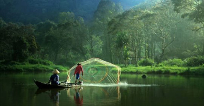 Chúng ta sở dĩ mệt mỏi vì đã tự suy nghĩ, tự dọa mình quá nhiều