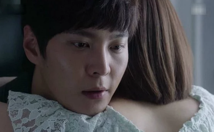 Nửa đêm gọi điện cho vợ thằng bạn: “Cho anh nốt lần cuối đi” – Anh em tốt quá xài chung cả vợ bạn