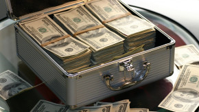 Đàn bà không có “quỹ đen” là dại, cứ tin chồng có ngày tay trắng ra đường hối hận không kịp!