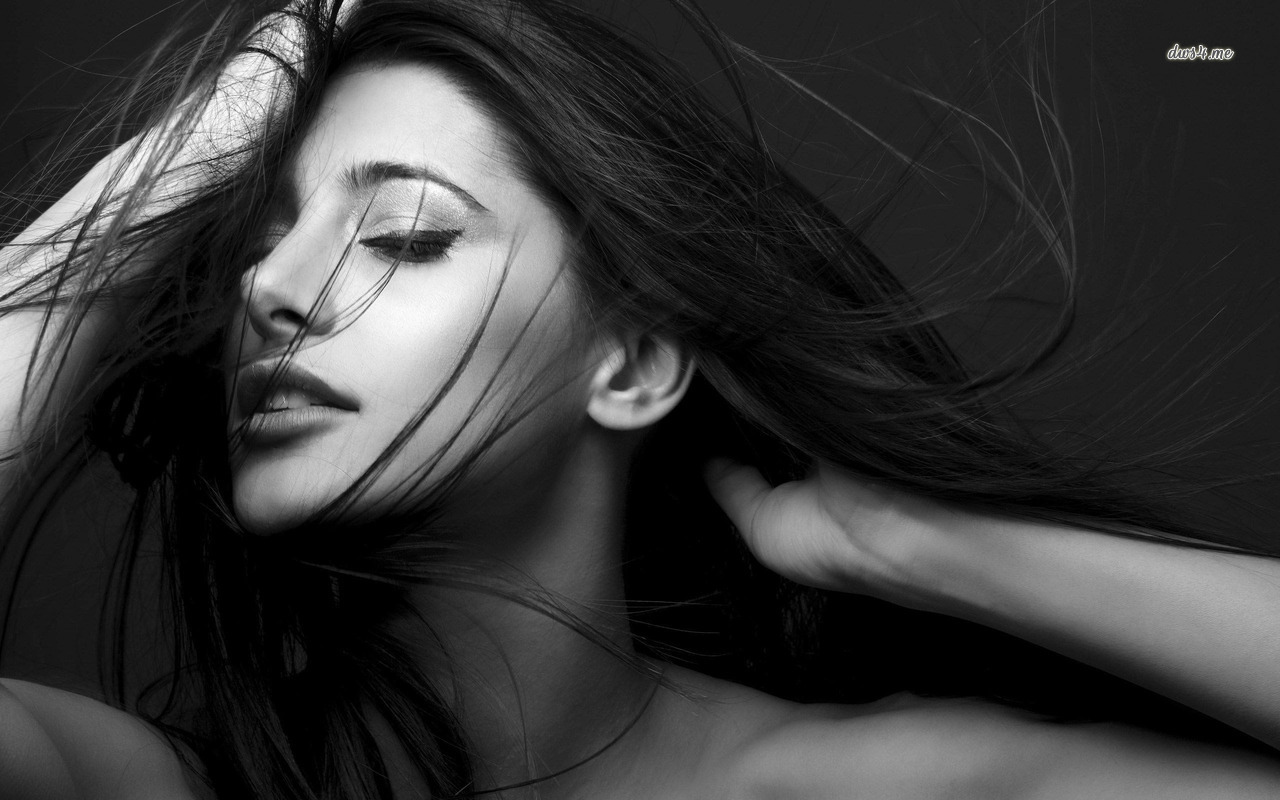 Đàn Bà Càng Bí Hiểm Đàn Ông Càng Say Đắm