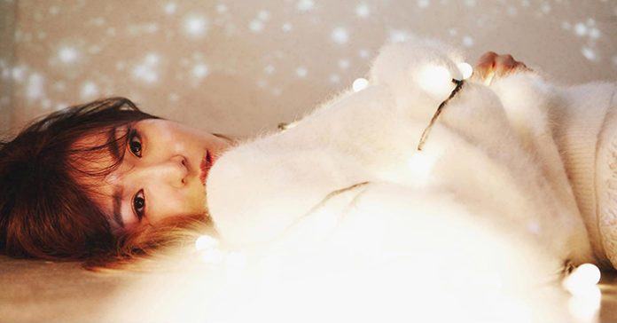 Gửi người chồng đang ôm người đàn bà khác: &rsquo;Em chịu đựng đủ rồi, chúng ta ly hôn thôi!"