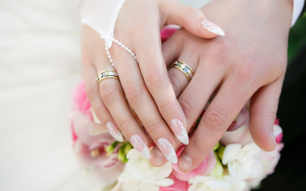 99 mẫu nail cô dâu đơn giản tỏa sáng trong ngày hạnh phúc