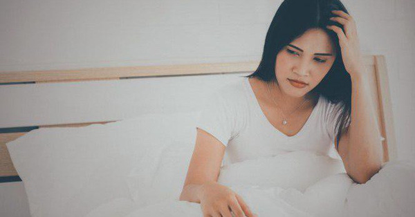 Đang bầu nhưng vẫn cố “chiều” chồng, tới khi động thai vợ trẻ lại nhận được câu trả lời chết điếng thế này