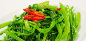 Bí quyết XÀO RAU MUỐNG ngon, giòn, xanh như nhà hàng