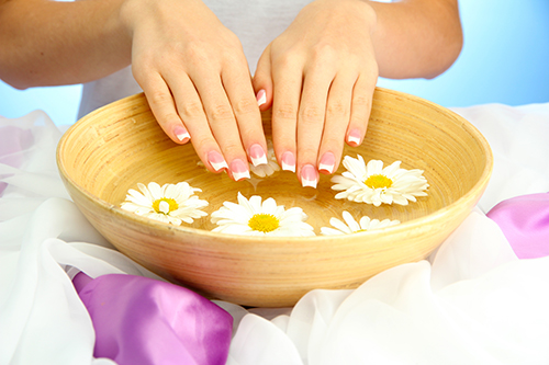 4 Công thức “VÀNG” giúp làm sáng và mềm da tay trong 1 phút vào mùa đông