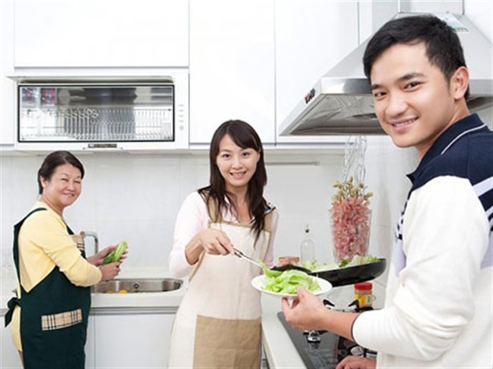 “BÍ KÍP” sống chung với mẹ chồng - Nàng dâu được mẹ chồng thương hơn con đẻ