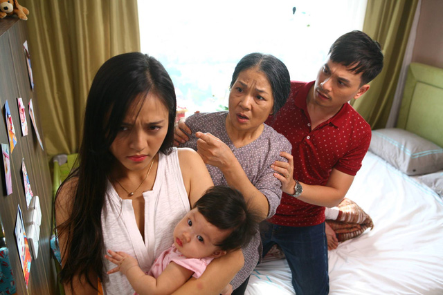 Sống chung với mẹ chồng sau sinh còn khốn khổ hơn phim gấp 10 lần