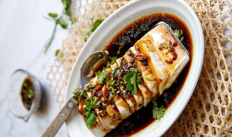 Đậu phụ nước tương béo béo, thơm thơm khiến cả nhà ai cũng muốn ăn mãi thôi