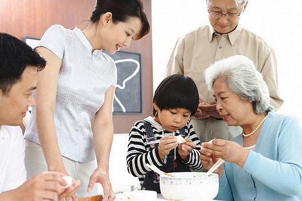 Tôi làm dâu đã hơn 5 năm, mẹ chồng thương hơn cả con ruột nhờ bí quyết nhỏ này!