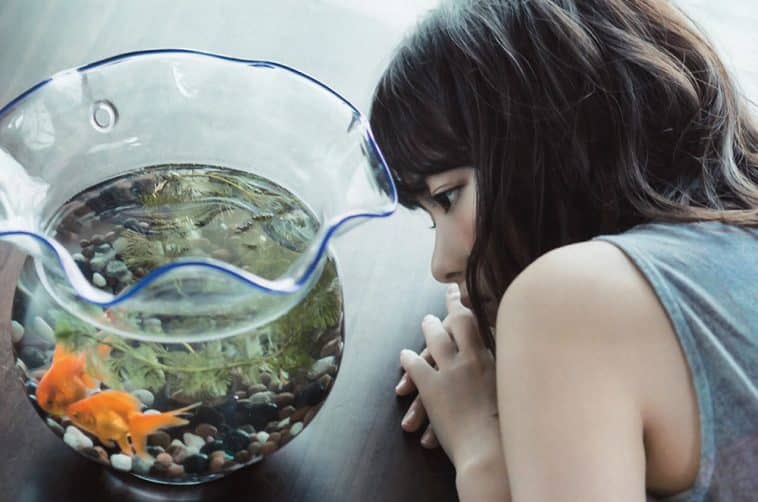 Nỗi Khổ Khi Sống Chung Với 1 Người Đàn Ông Mắc Bệnh "Qúa Sạch Sẽ"