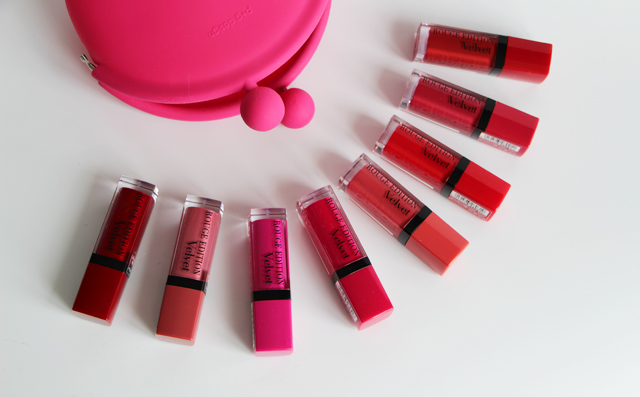 Làm Sao Để Phân Biệt Son Velvet Thật Và Hàng Fake? 8 Bí Kíp Này Sẽ Cứu Rỗi Túi Tiền Bạn Đấy!