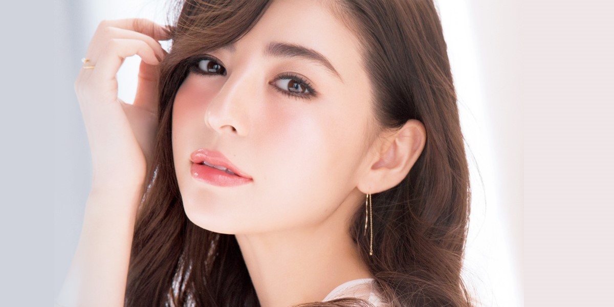 5 Kem Nền "Tỏa Sáng" Dịp Cuối Năm 2018