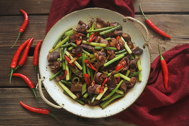 Muốn nịnh chồng, các mẹ đừng bỏ qua món mề gà xào giòn sựt cực ngon này!