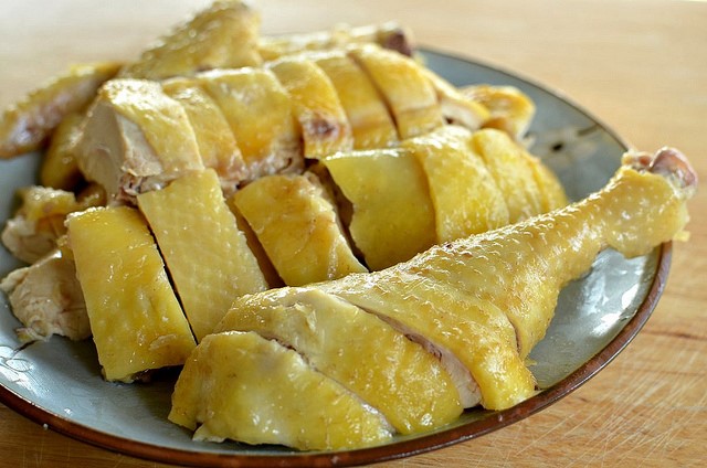 Bí kíp của nhà hàng khiến chị em thắc mắc tại sao thịt luộc ở nhà lại không ngon bằng là vậy