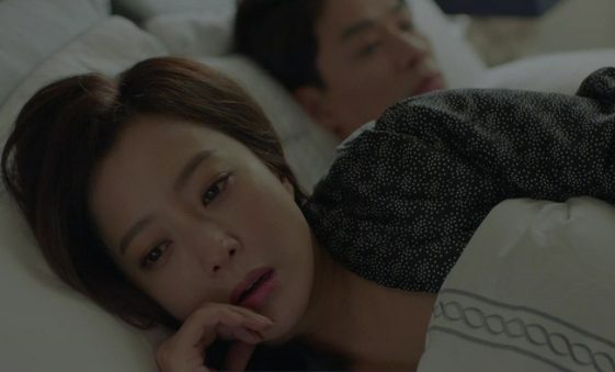 Nếu bạn đang chịu ghẻ lạnh từ nhà chồng vì sinh con gái thì người đáng trách nhất ở đây chính là CHỒNG BẠN