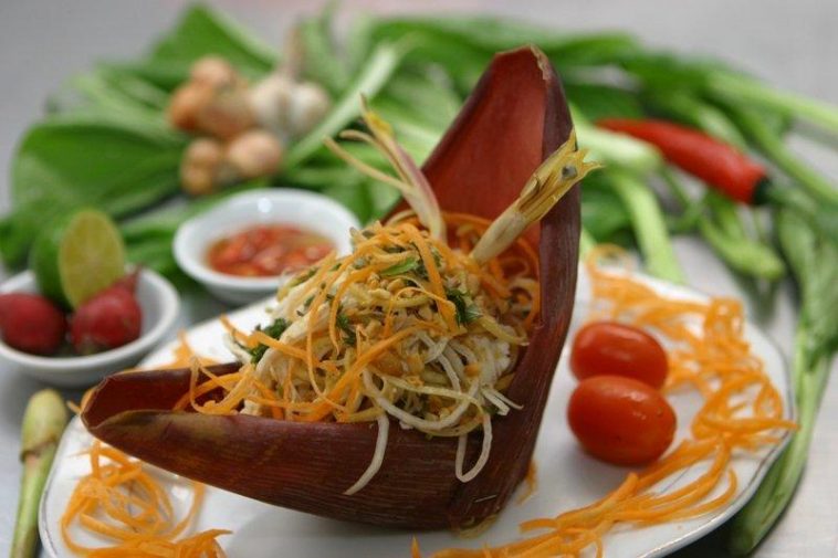 6 cách làm nộm tai heo ngon xuất sắc để chị em tha hồ trổ tài nội trợ