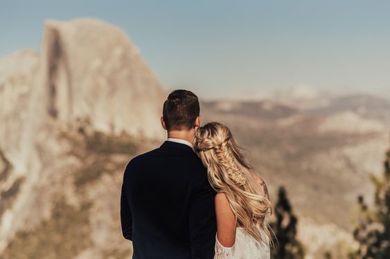 Bình yên của đàn ông đôi khi gói gọn trong một người phụ nữ